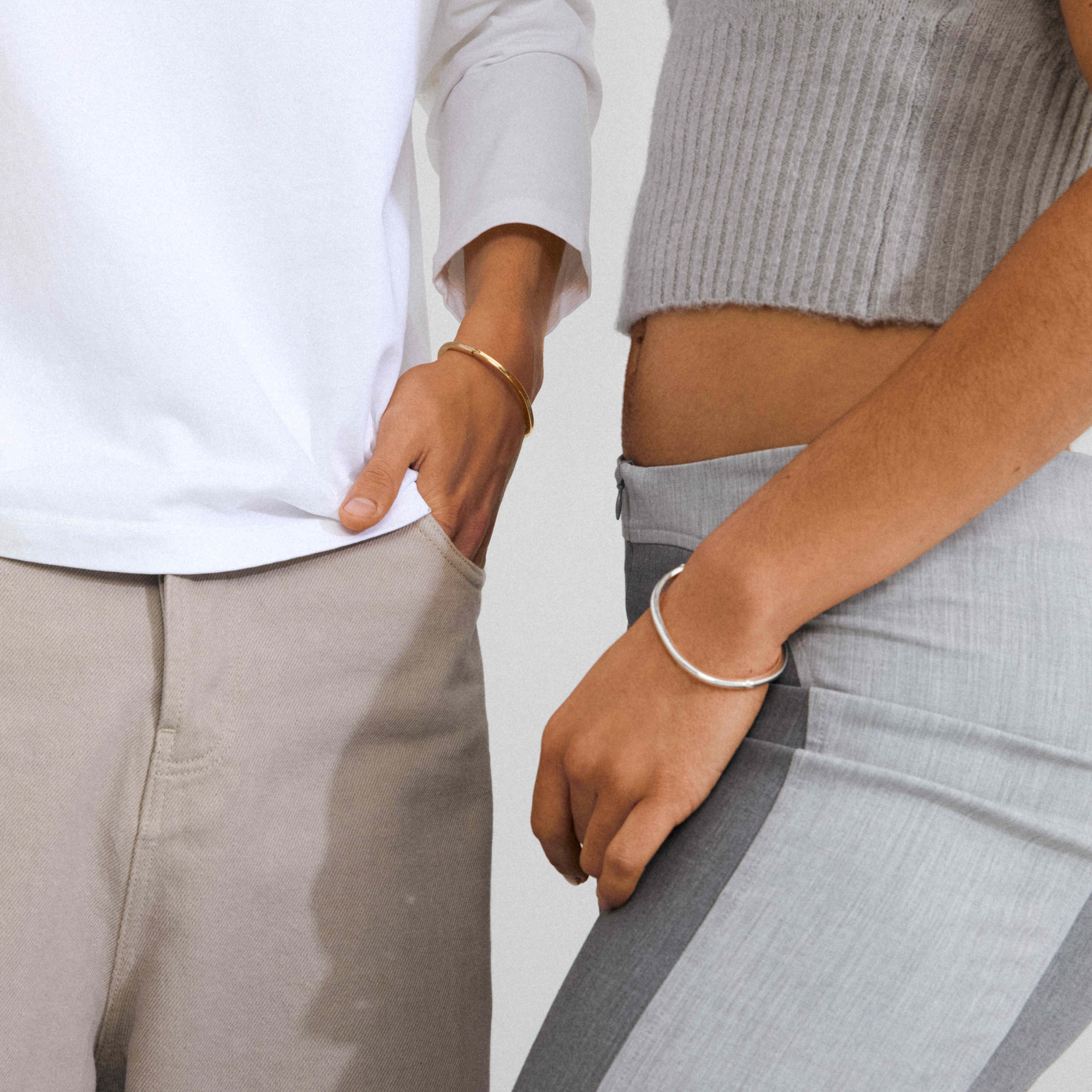 ALAIA recycled thin bangle bracelet - Image 5