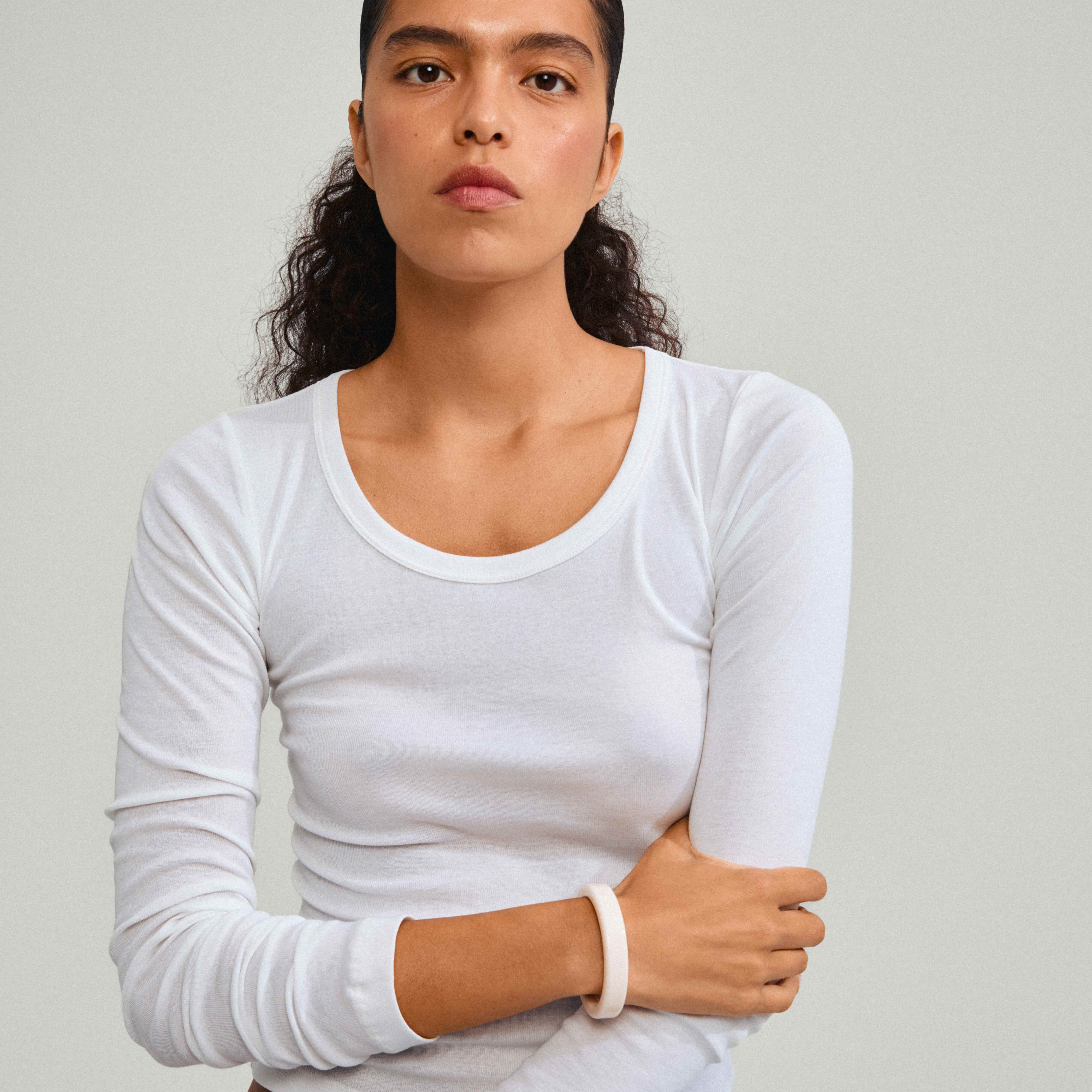 ECLIPSE recycled acrylic bangle bracelet beige - Image 3