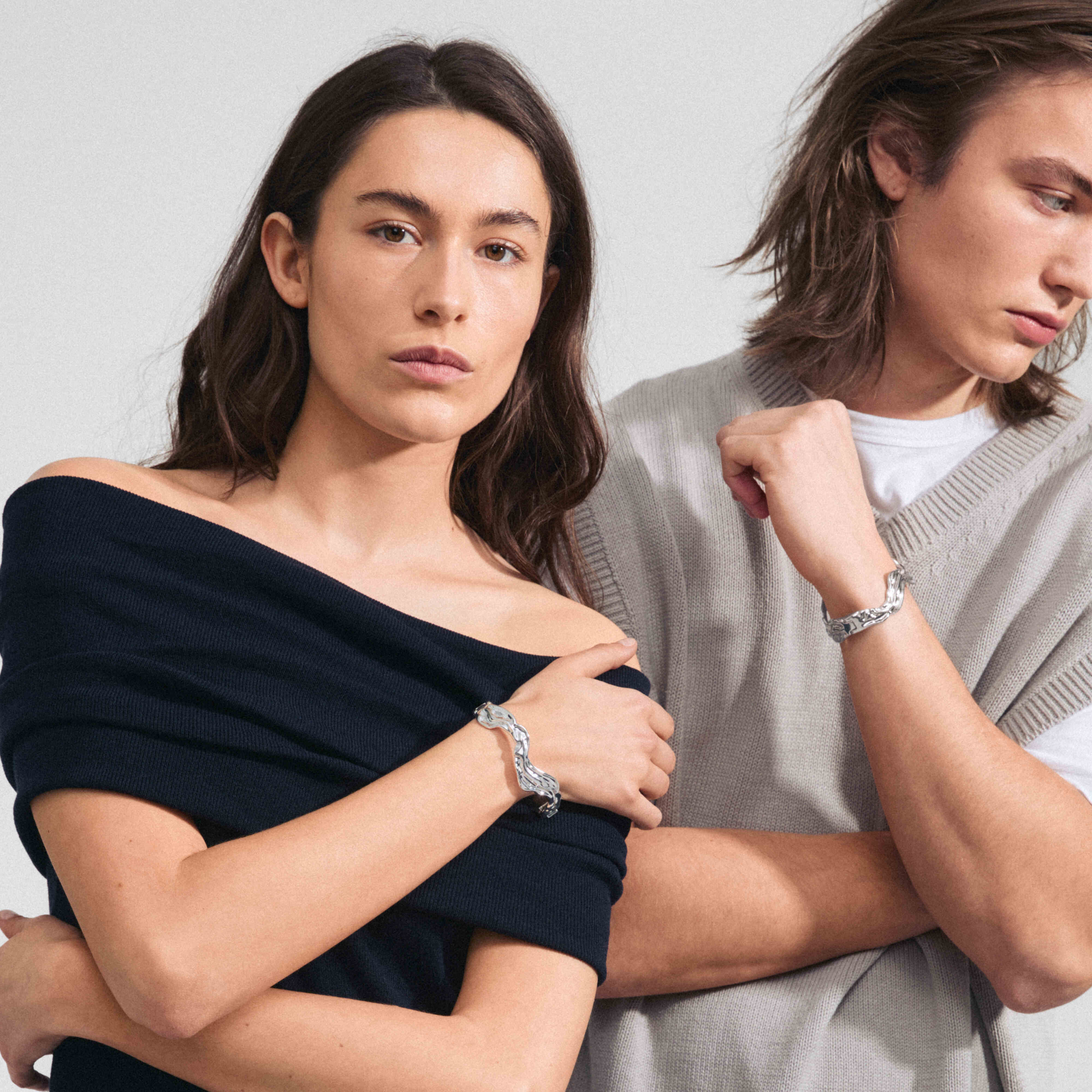 FEEL Recycled Wavy Bangle Bracelet - Image 6