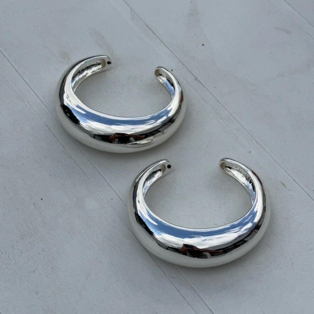 NAPOLI Recycled Chunky Bangle Bracelet - Image 6