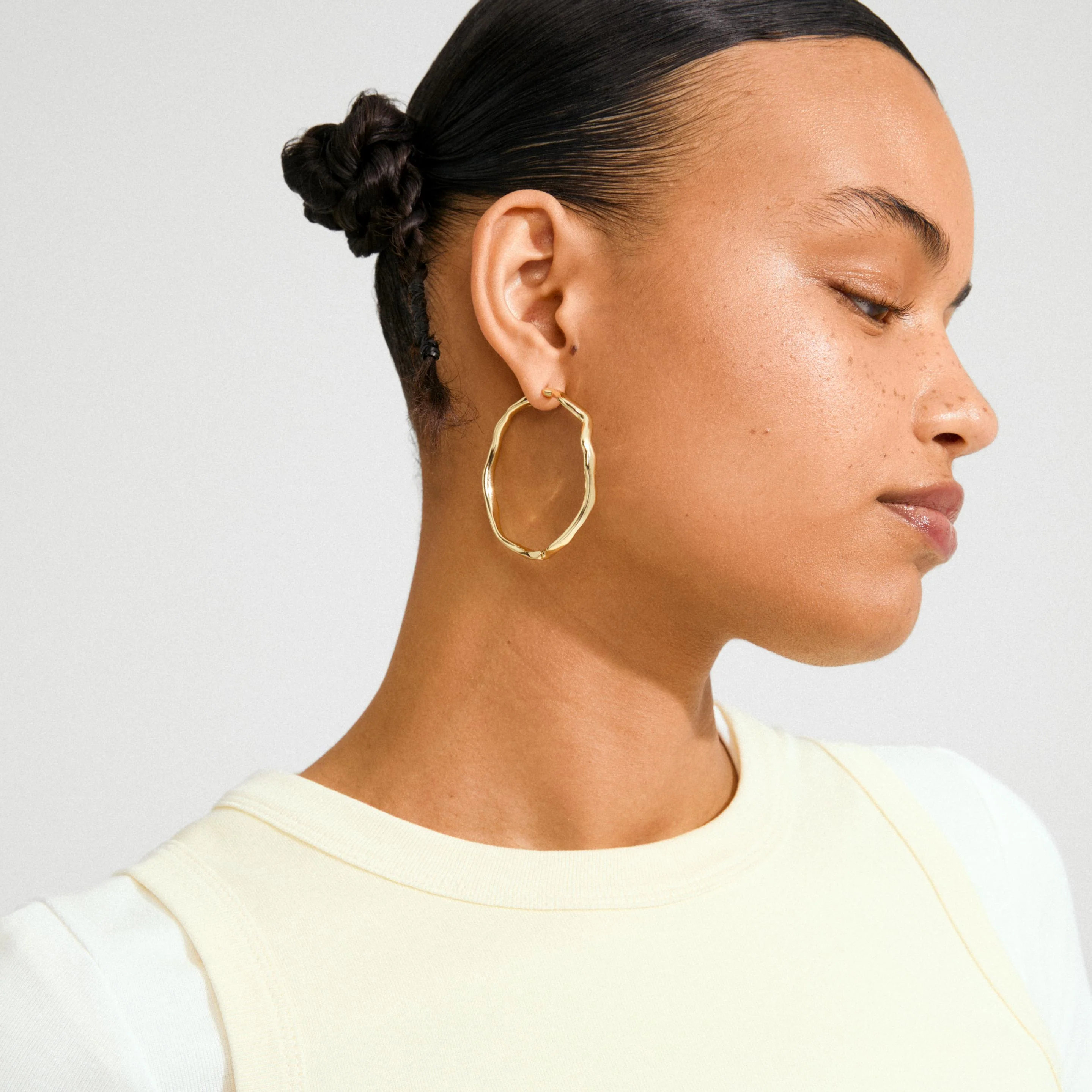 LARKIN recycled large wavy hoop earrings - Image 3