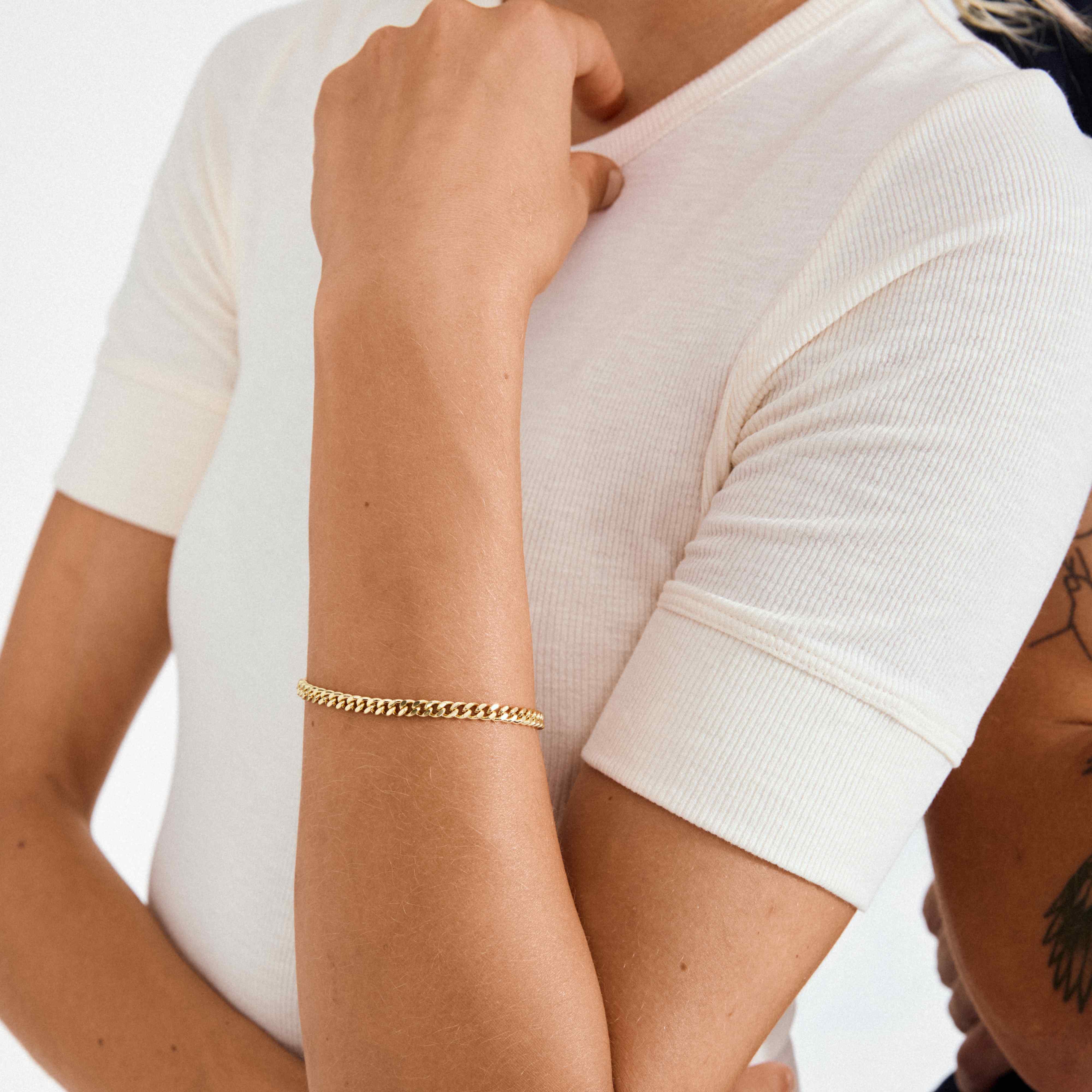 Fuchsia recycled Bracelet - Image 3